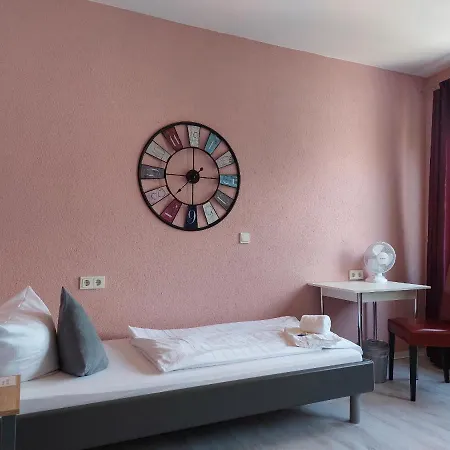 Ricks Otel 2*